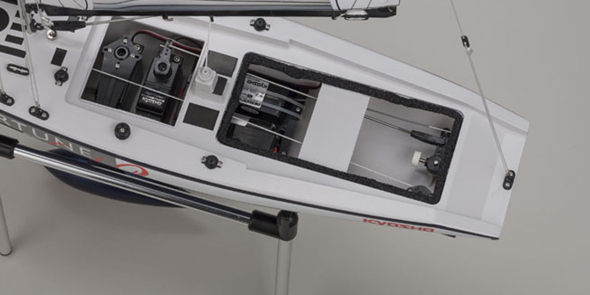 Kyosho Fortune 612 III w/KT-431S Racing Yacht Readyset RTR - Image 4