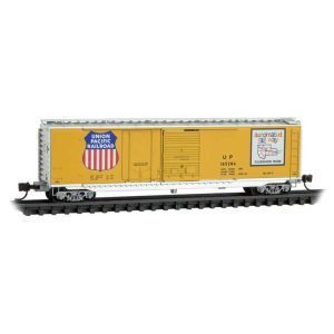 Micro Trains 50' Combination Plug and Sliding Door Boxcar - Ready to Run Union Pacific #165284 (Armour Yellow, silver, Large Sheld, Automated Railway