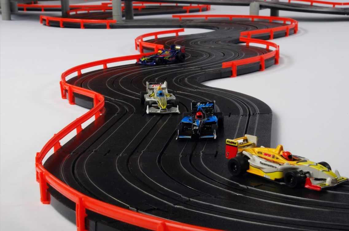 AFX Racing Super International HO Slot Car Set - Image 5