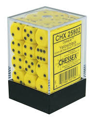 Chessex: Opaque Yellow/White D6 Dice Block