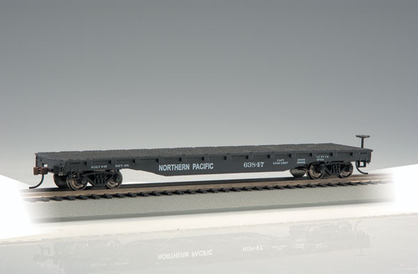 Bachmann Industries 52' Flatcar - Ready to Run - Silver Series(R), Northern Pacific