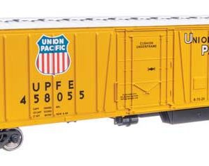 WalthersMainline 50' AAR Mechanical Refrigerator Car - Ready-to-Run, Union Pacific(R) UPFE #458070
