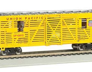 Bachmann Industries 40' Animated Stock Car with Horses - Ready-to-Run, Union Pacific #43013 (yellow, silver)