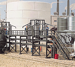 Walthers Cornerstone Oil Loading Platform