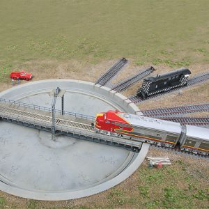 Walthers Cornerstone Motorized 110' Turntable