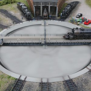 Walthers Cornerstone Motorized 130' Turntable DC/DCC