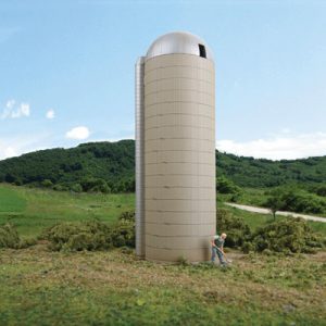 Walthers Cornerstone Concrete-Style Silo